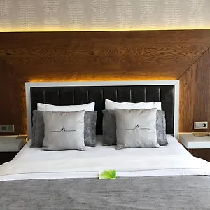 3* Hotel Maison Vourla