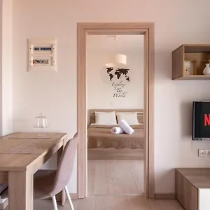  Daire Minimalist W/ View Yunanistan